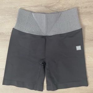 Cream Yoga Biker Shorts